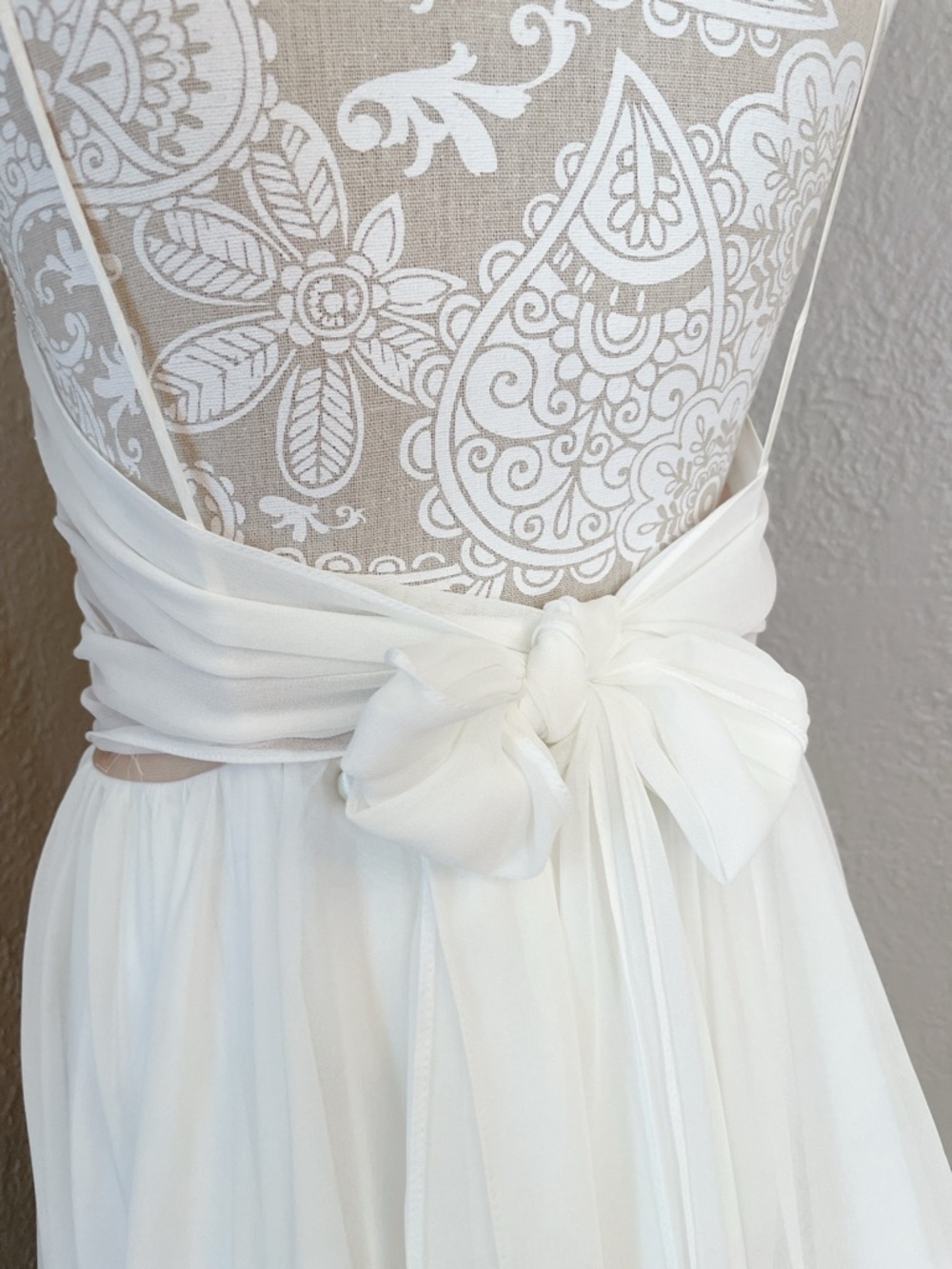 Truvelle Beaded Wedding Gown Size 14 Ivory Boho Lace Dress 30” waist - Like New - Picture 15 of 15